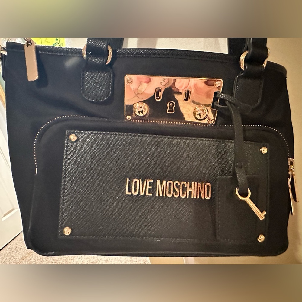 Love Moschino Black Shoulder Bag with Gold Details - Never Used - Picture 3 of 11